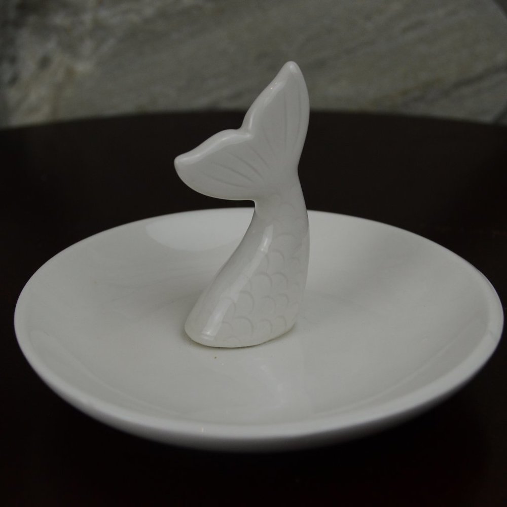Mermaid Tail Jewelry Dish - Picture 4 of 6